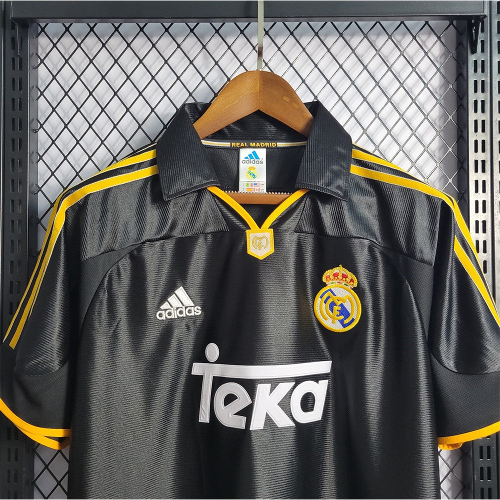Camiseta Real Madrid 99/00 Negra Retro | Roberto Carlos Edición Clásica