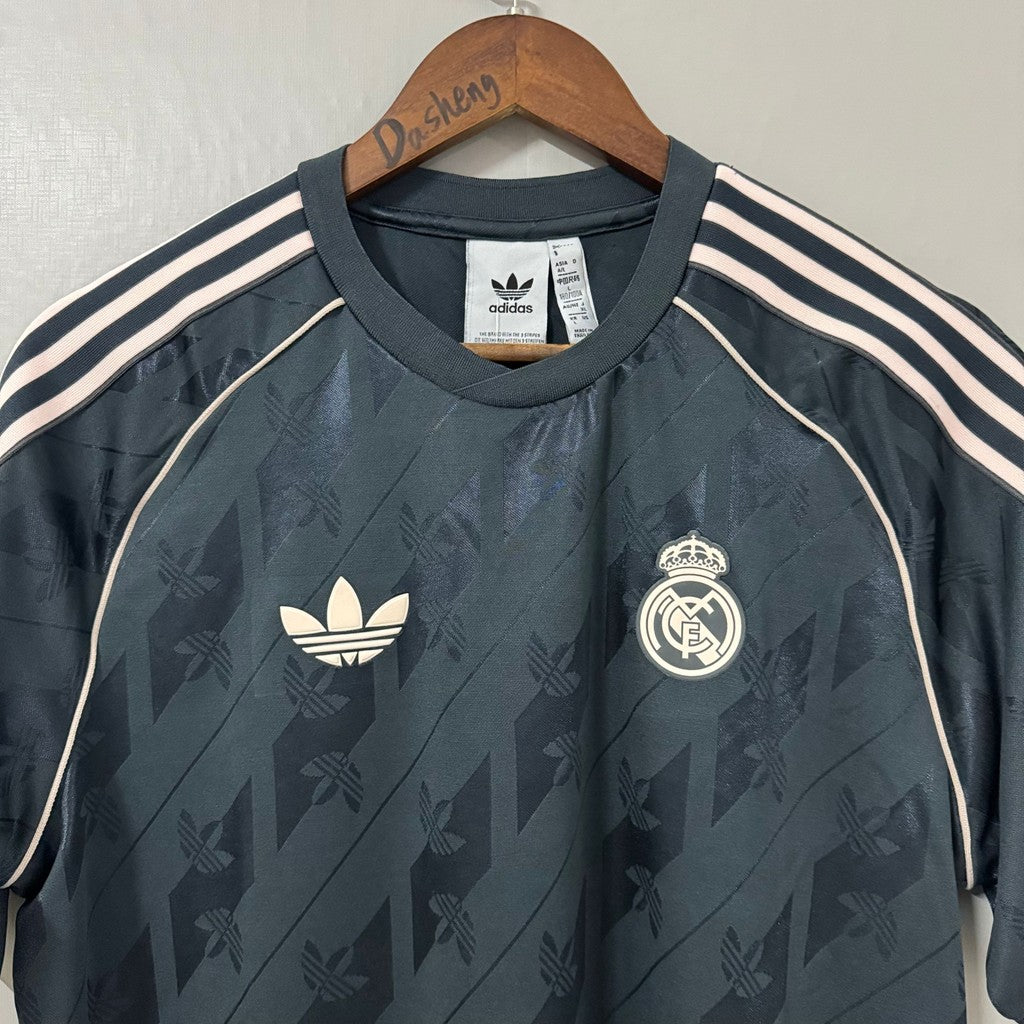 Camiseta Retro Real Madrid