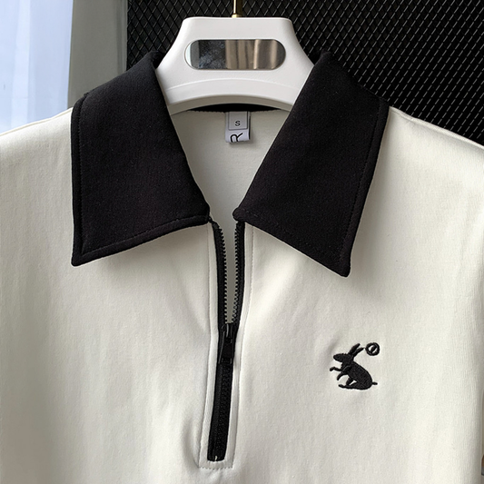 Camiseta Tipo Polo con Cremallera y Bordado