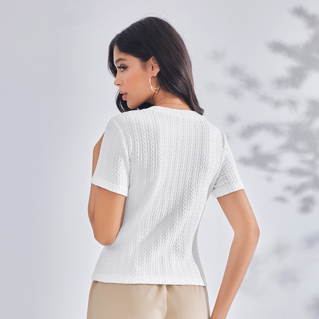 Camiseta Básica Mujer Lovito | Textura Casual | Estilo Minimalista