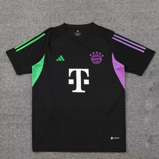 Camiseta Bayern Munich 23/24 Entrenamiento – Negra/Blanca Manga Corta y Sin Mangas | CZONE10